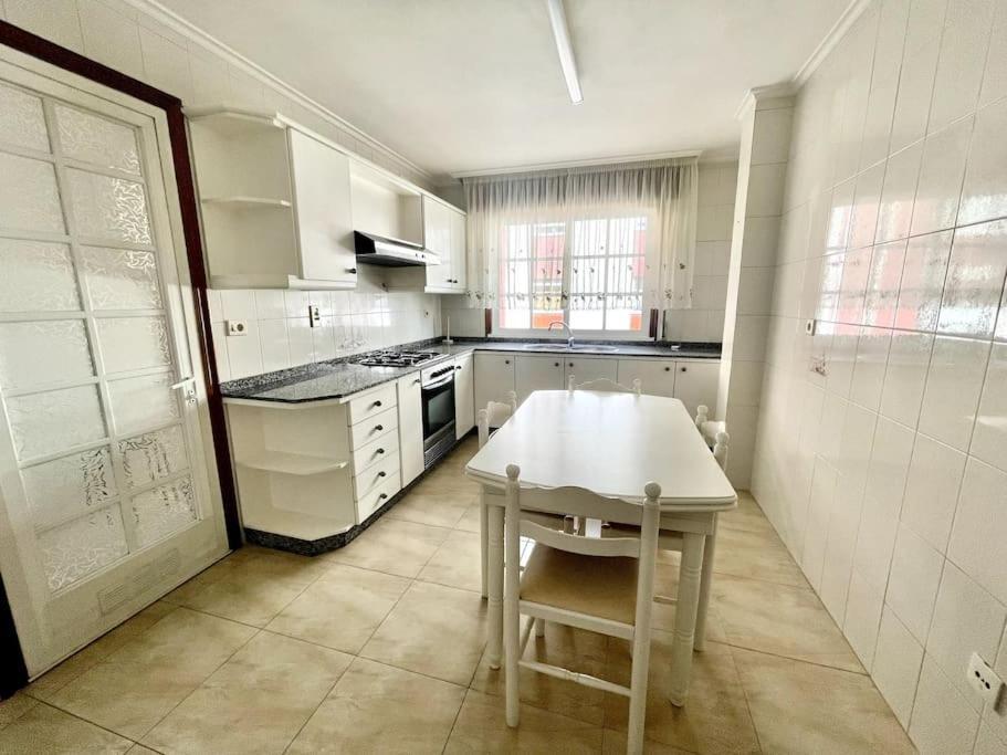 Agradable Apartamento Centrico En Cangas ภายนอก รูปภาพ